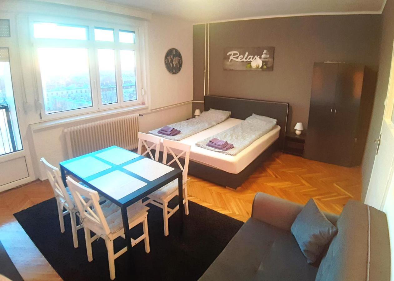 Balint Apartman - In The Heart Of Miskolc Exterior photo